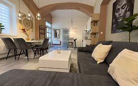Apartments Adamas